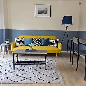 https://home-in-beckton-docklands-city-airport.brighton-hotels-england.com